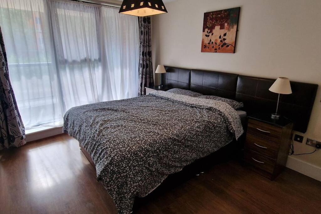 2 Bedroom Apartment Central Birmingham City Centre ภายนอก รูปภาพ
