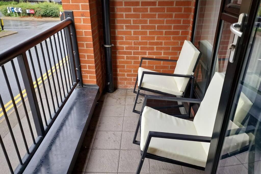 2 Bedroom Apartment Central Birmingham City Centre ภายนอก รูปภาพ